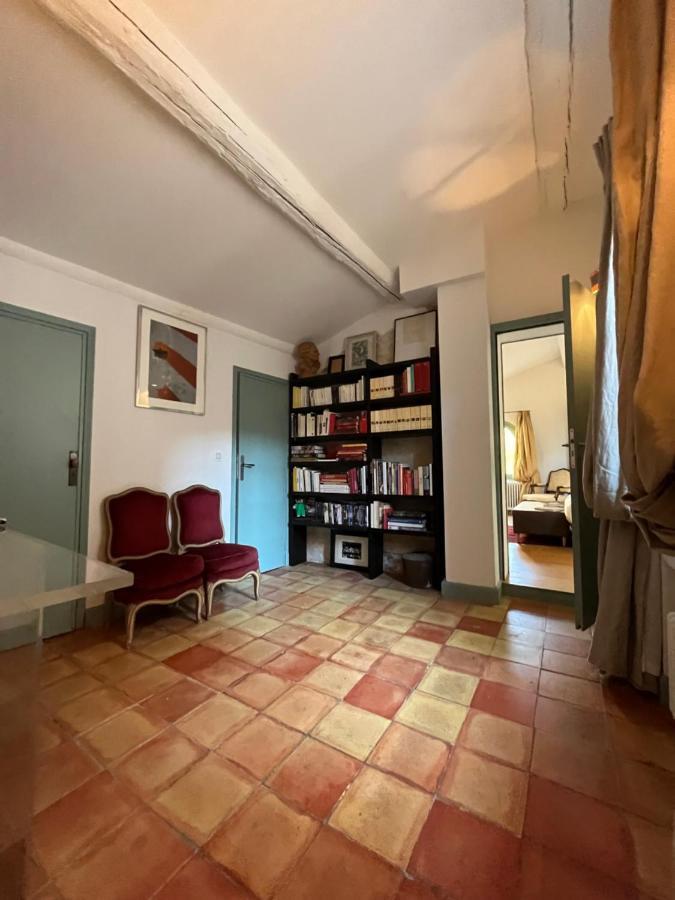 Face Au Palais Bed & Breakfast Avignon Ngoại thất bức ảnh