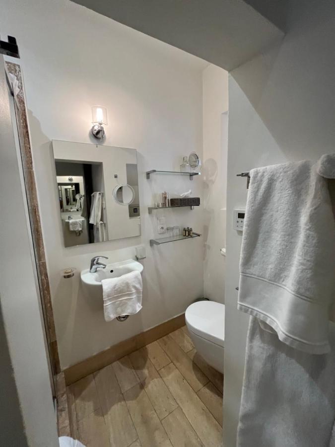 Face Au Palais Bed & Breakfast Avignon Ngoại thất bức ảnh