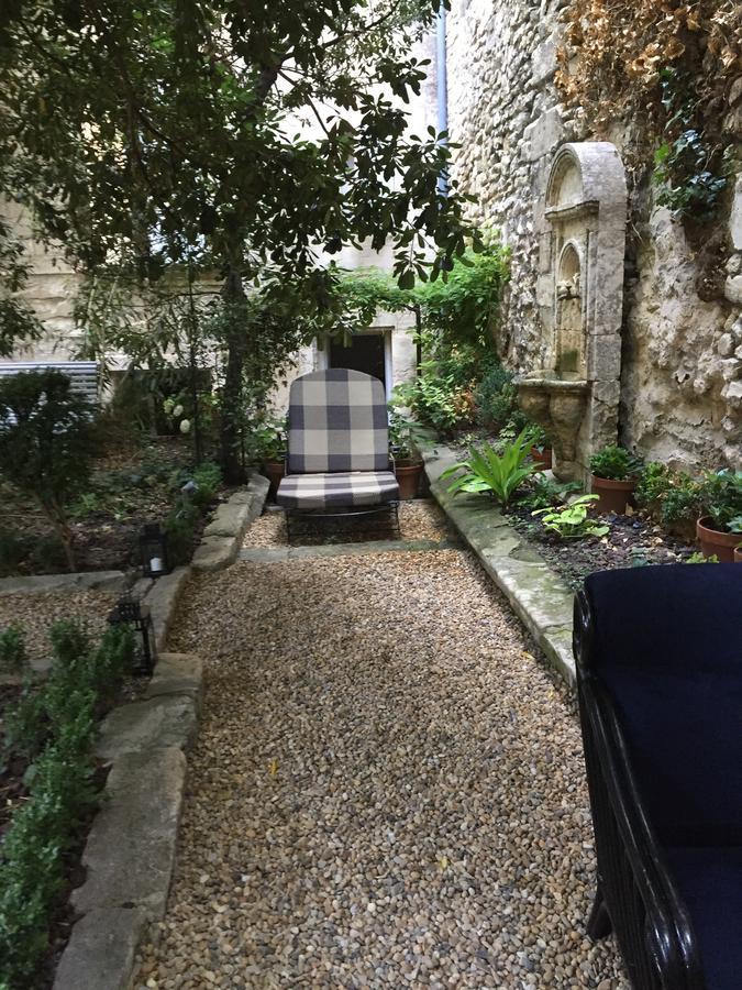 Face Au Palais Bed & Breakfast Avignon Ngoại thất bức ảnh