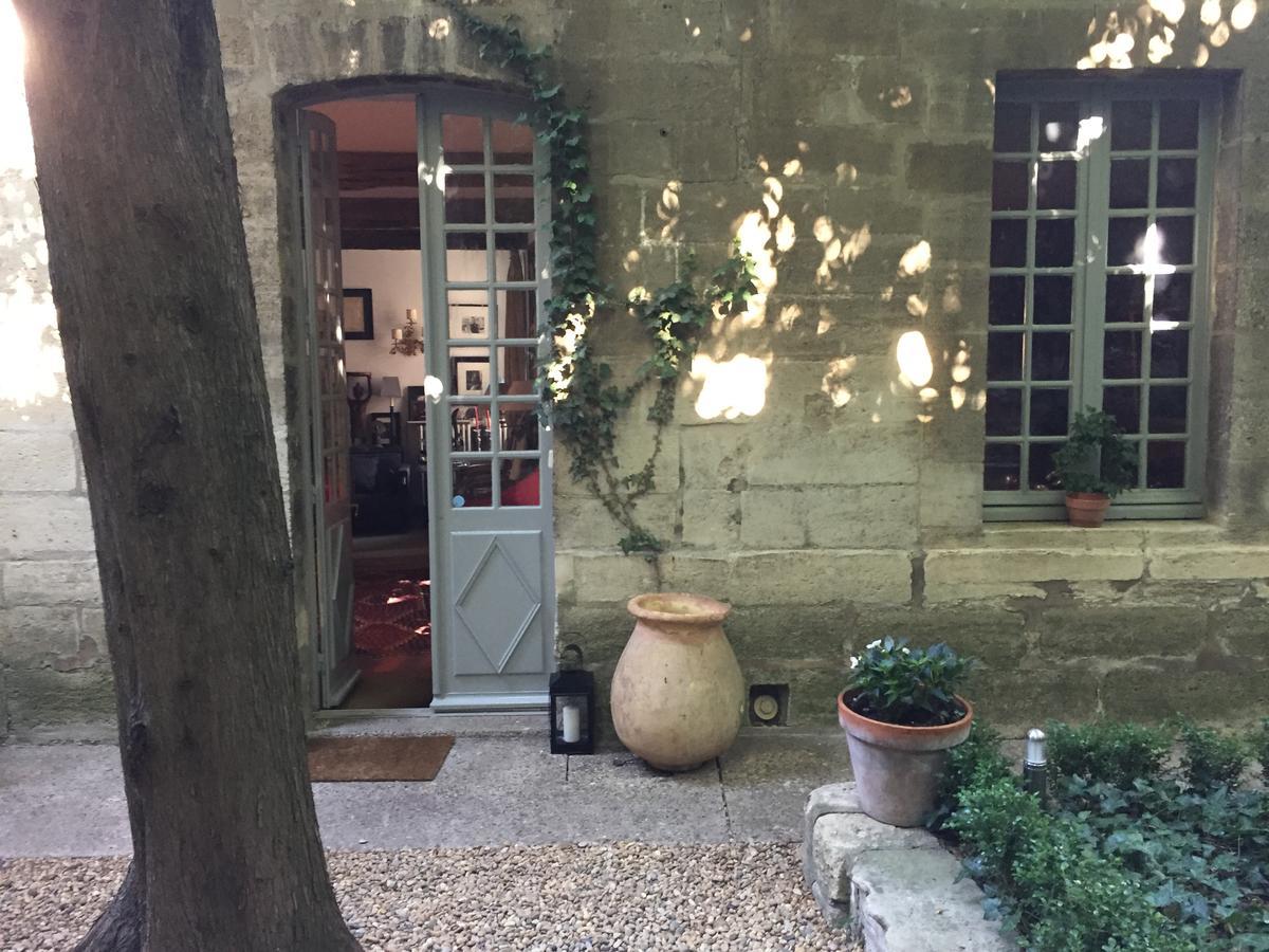 Face Au Palais Bed & Breakfast Avignon Ngoại thất bức ảnh